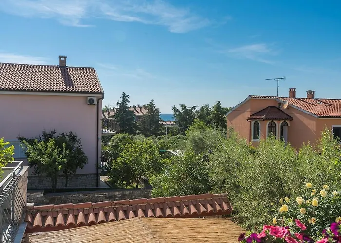 Loredana Apartman *