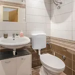 Loredana Apartman *